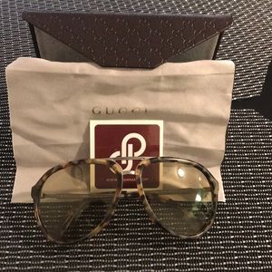 🕶 Gucci Tortoise Frame Aviator Sunglasses 🕶